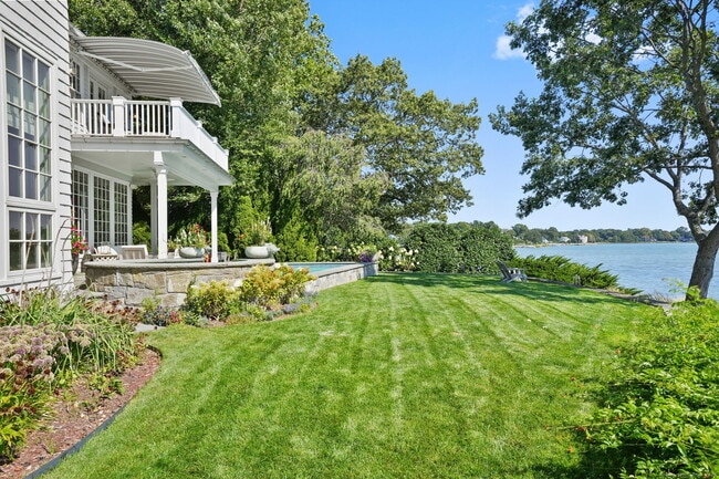 Photo - 19 Weeds Landing