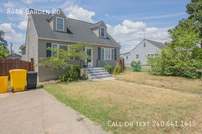 Photo - 8448 Garden Rd