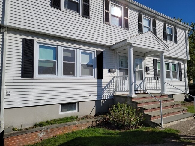 18 Vivian Dr