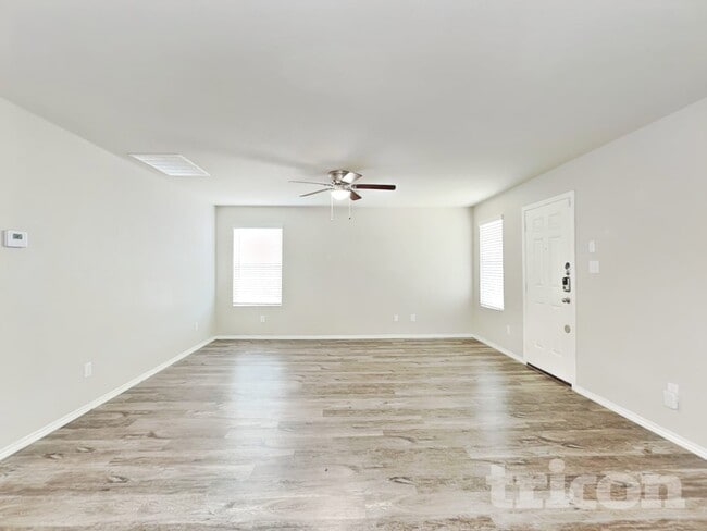 Photo - 8525 Amistad Cove