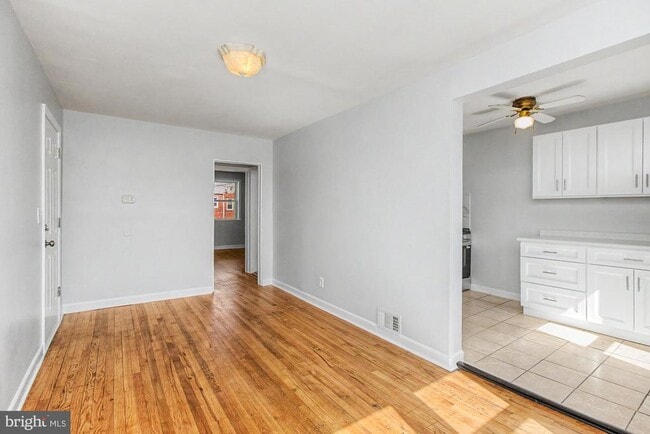 Photo - 416 Hornel St