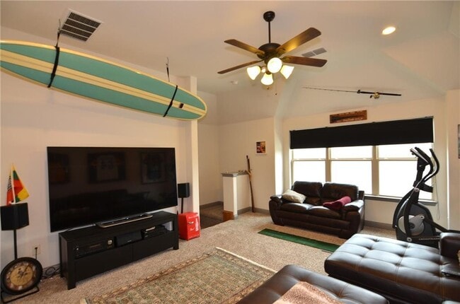 Building Photo - 12812 Black Hills Dr Rental