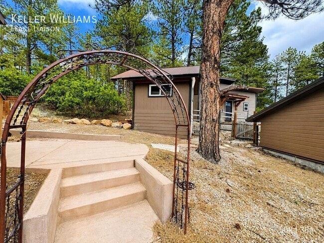 Photo - 9170 Frank Rd