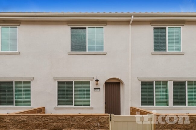Building Photo - 10568 Vina Ct