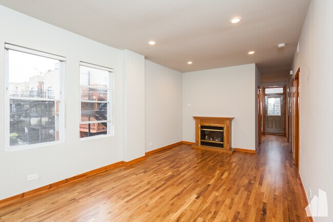 Photo - 1521 N Bosworth Ave Unit 3B