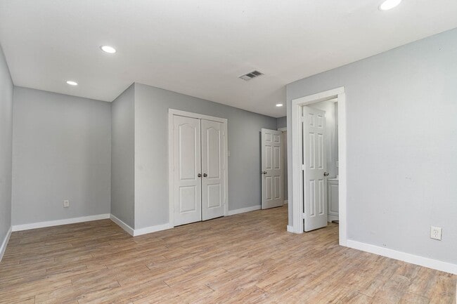 Photo - Spacious 4-Bedroom Home in Prime Dallas Location Near Transit, Schools & Downtown Access