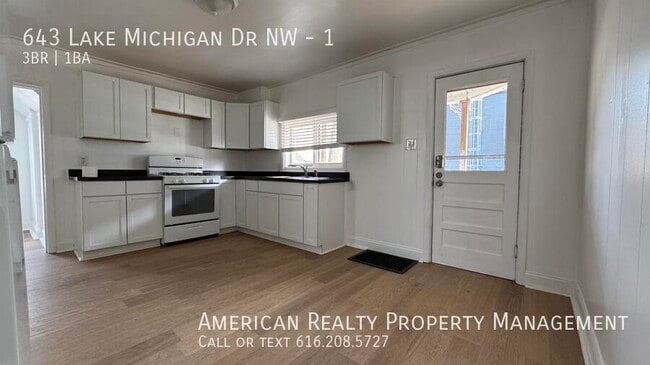 Photo - 643 Lake Michigan Dr NW Unit 1