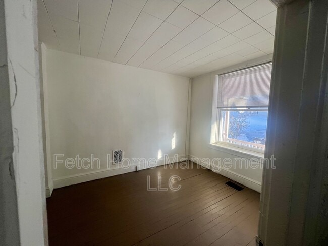 Photo - 26 N 16th St