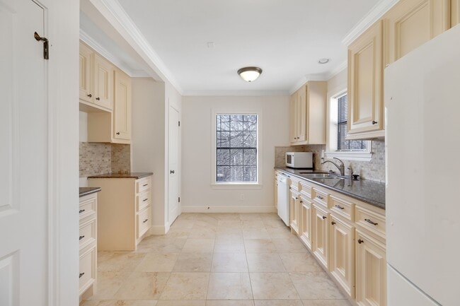 Photo - 2306 Blodgett St