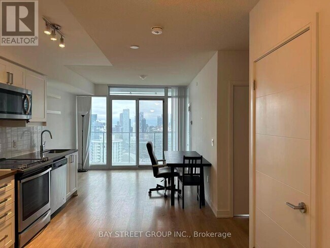 Photo - 50 Wellesley St E Unit 3709