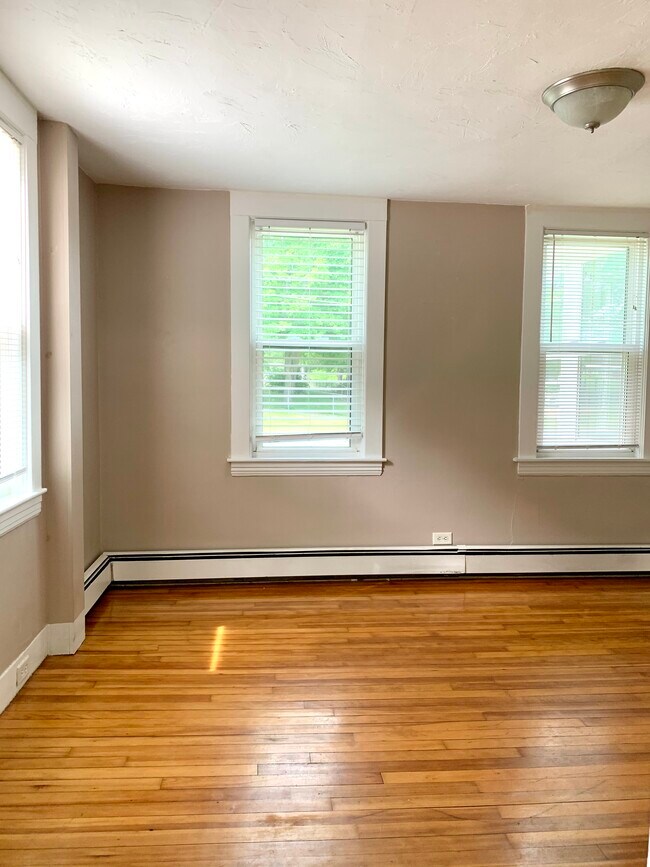 Photo - 94 Spruce St