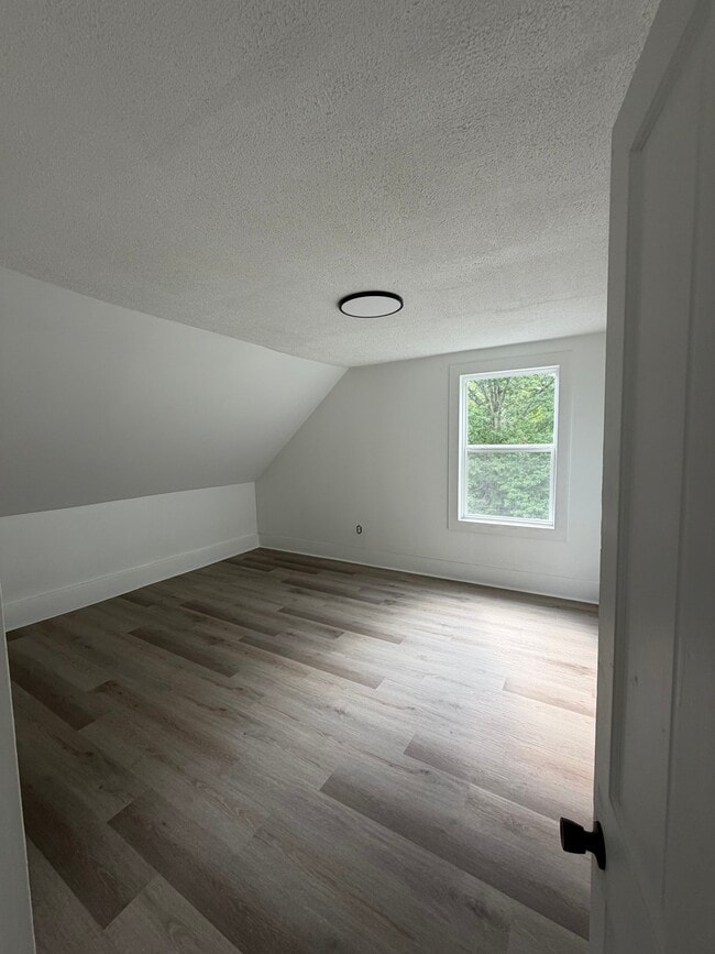 Photo - 11699 Peckham Ave