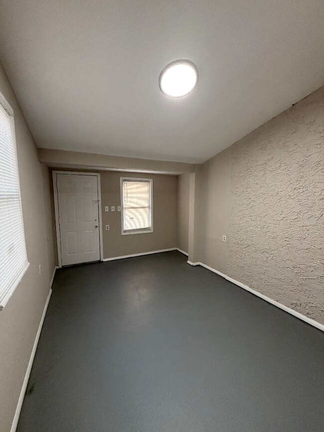 Photo - 424 Emerald St