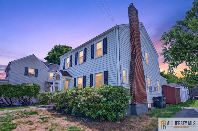 Photo - 12 Capner St