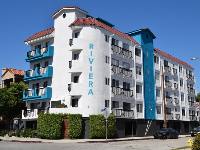 Building Photo - 5002 Tujunga Ave