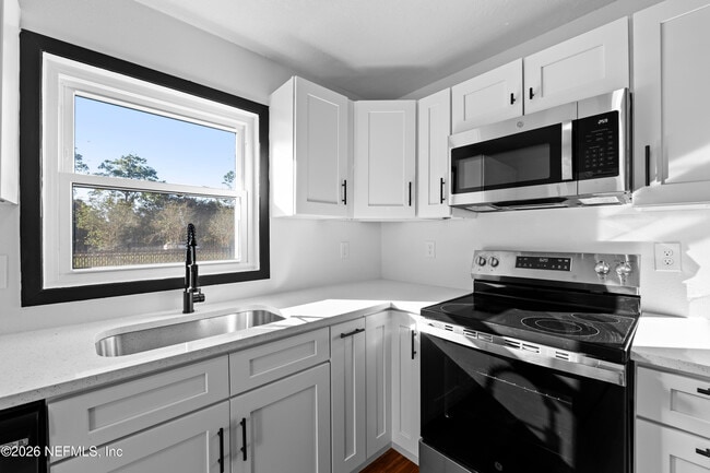 Photo - 2389 Hilly Rd