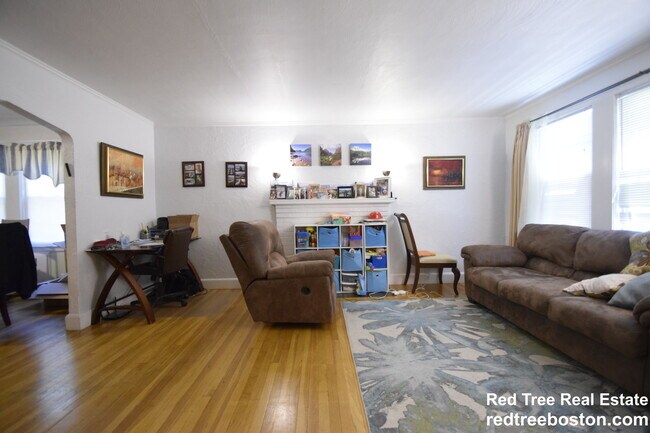 Building Photo - 1 Portina Rd Unit 1 Rental