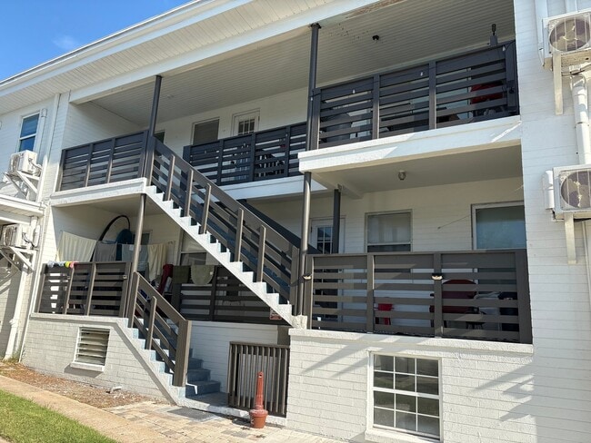 Photo - 600 Riverview Blvd Unit 4