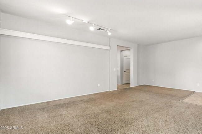 Photo - 4052 E Cullumber St