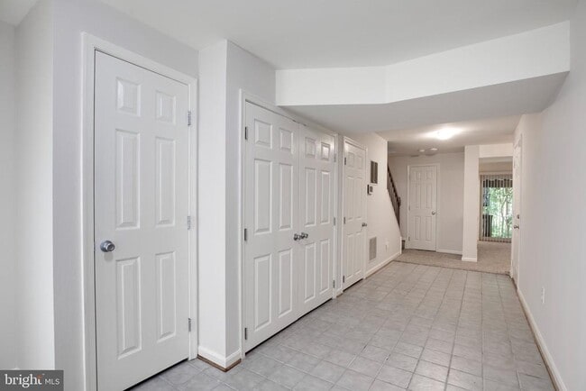 3105 Sutherland Hill Ct