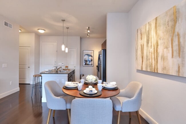 Photo - Chic 1-Bed Retreat | 1 Month Free! Unidad IUPO