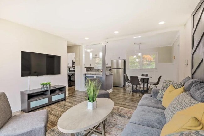 4108 Lindsey Dr