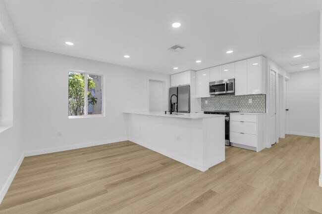 Photo - 1170 NW 59th St