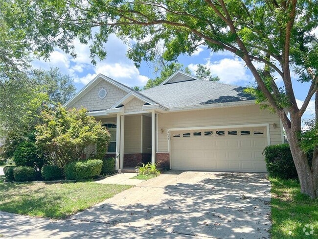 Building Photo - 9048 SW 76th Ave Rental