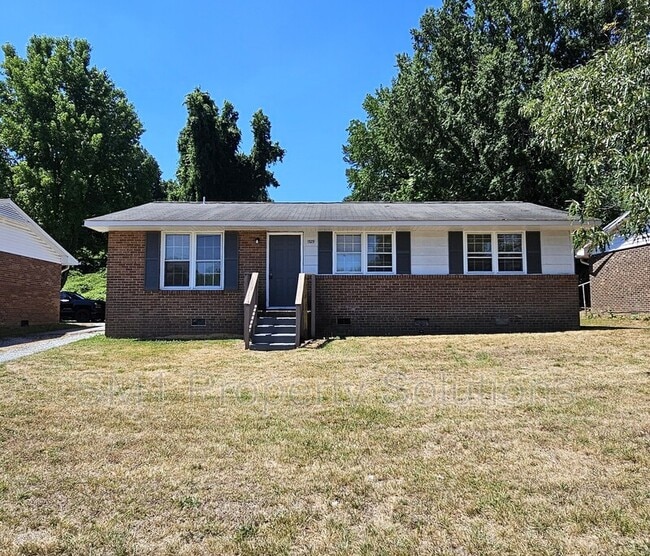 Photo - 1529 Earl Dr
