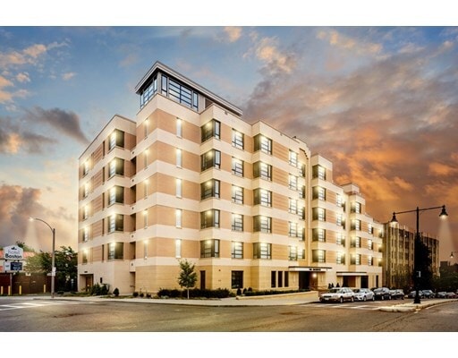 Building Photo - 165 Commonwealth Ave Unit #1