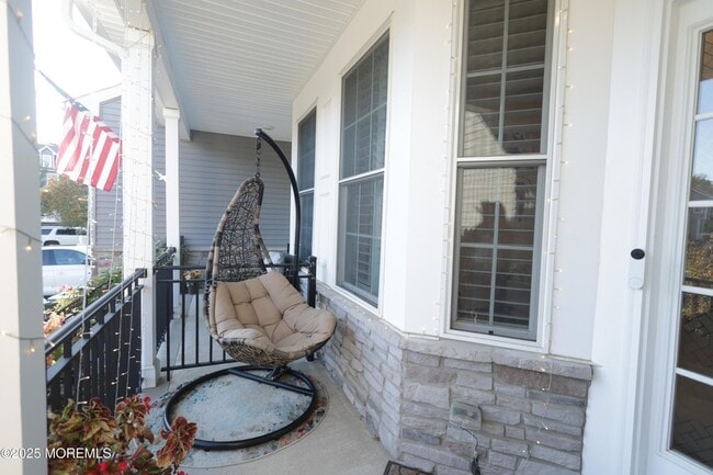 Photo - 21 McCormick Ave N