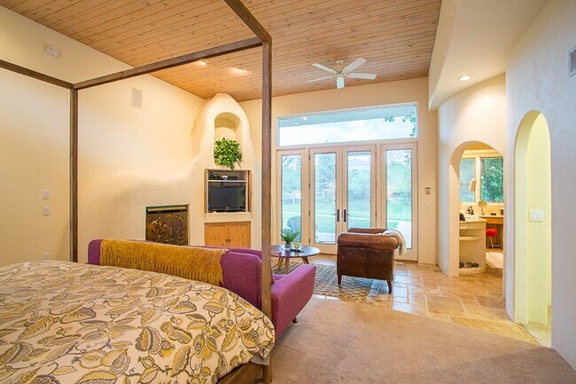 Photo - 4 Bed 3.5 Bath Carolyn Heights Home W/Stunning Finishes & Ideal Outdoor Space!  Option for Early ...