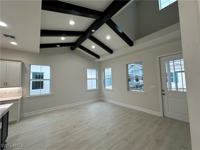 Photo - 7255 Saona CT