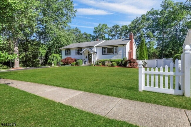 Photo - 11 Rande Dr