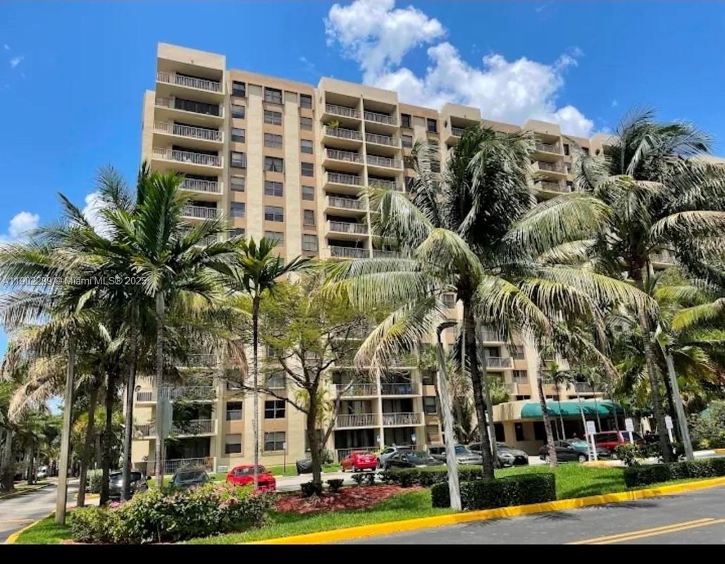 Photo - 1470 NE 123rd St