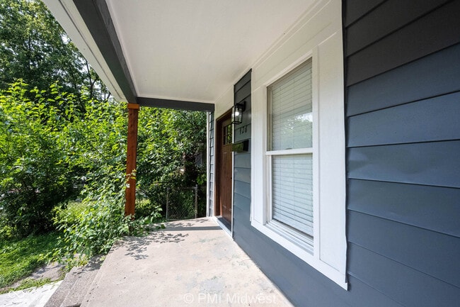 Photo - 426 N Bradley Ave