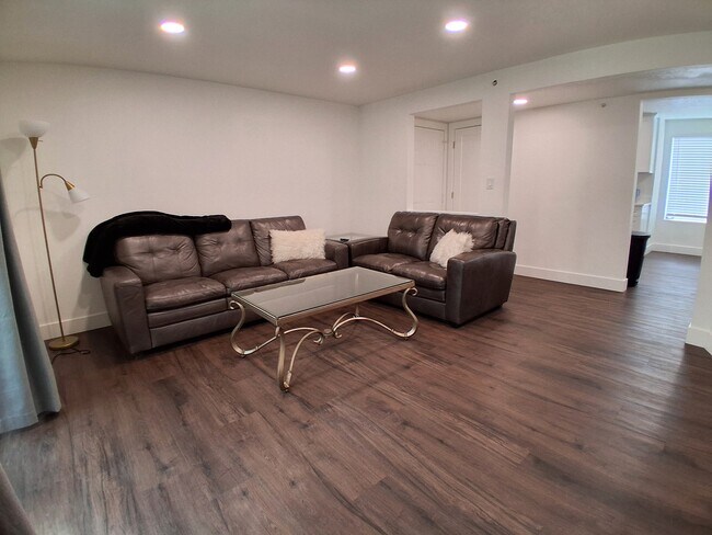 Photo - 724 W 1720 N