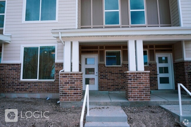 Building Photo - Brand New Townhome in Great Location!