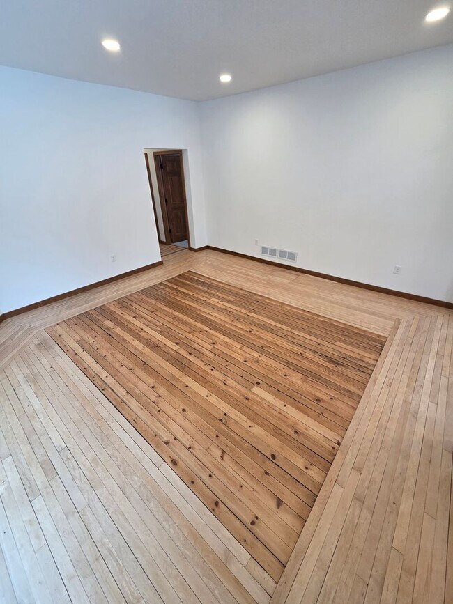 Photo - 2904 Parkridge Ave Unit Lower