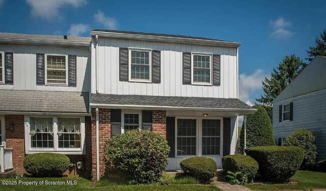 Building Photo - 166 Haverford Dr Rental