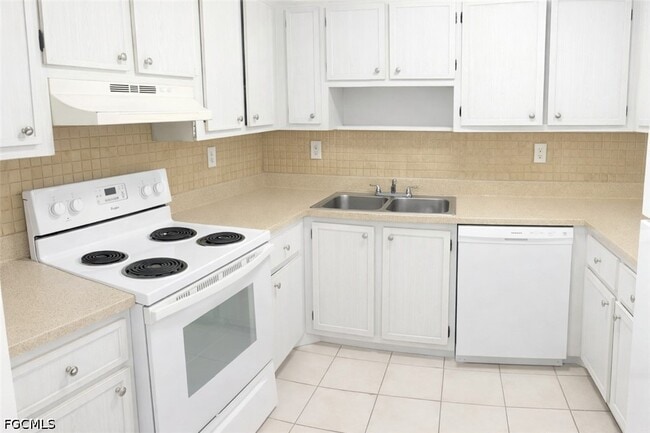 Photo - 1830 Maravilla Ave Unit 608