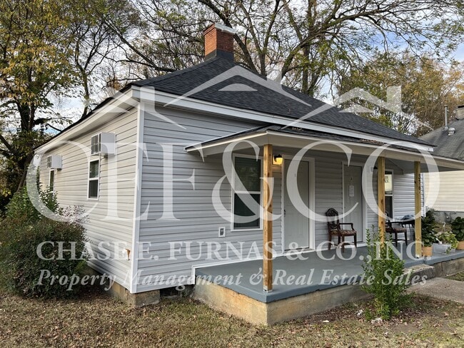 Photo - 376 Farley St Apartments Unit B