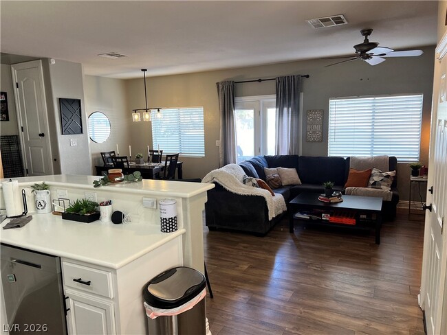 Photo - 3221 Orange Orchid Pl