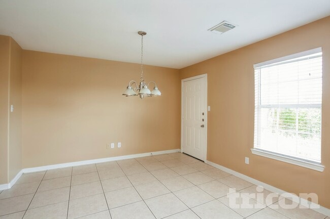 Photo - 6128 Silver Leaf Dr