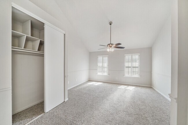 Photo - 2930 Grants Lake Blvd Unidad 2203