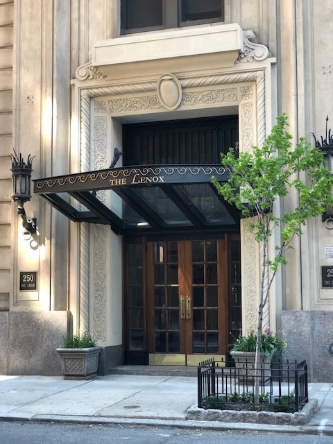 Building Photo - 250 S 13th Street, Unit 11F