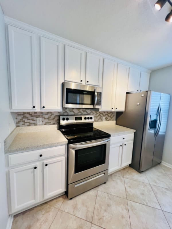 Photo - 3857 Island Way