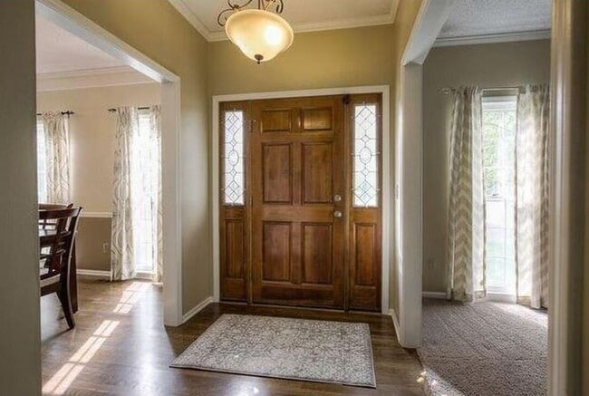 Photo - Beautiful 4 Bedroom in Blue Valley Schools