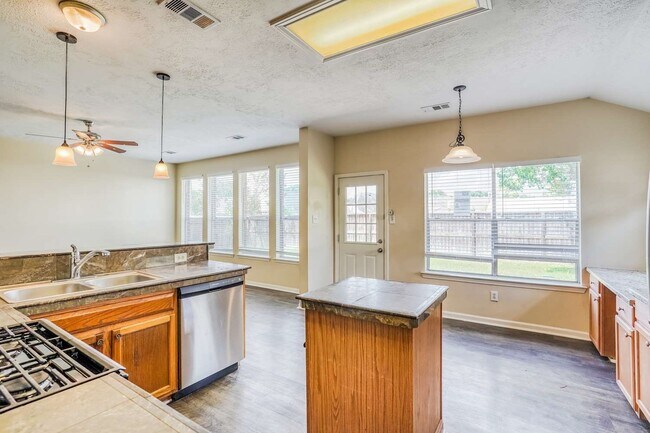 Photo - 6711 Shelby Oaks Dr
