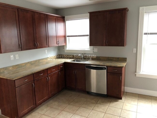 Photo - 122 Calumet St Unit 3